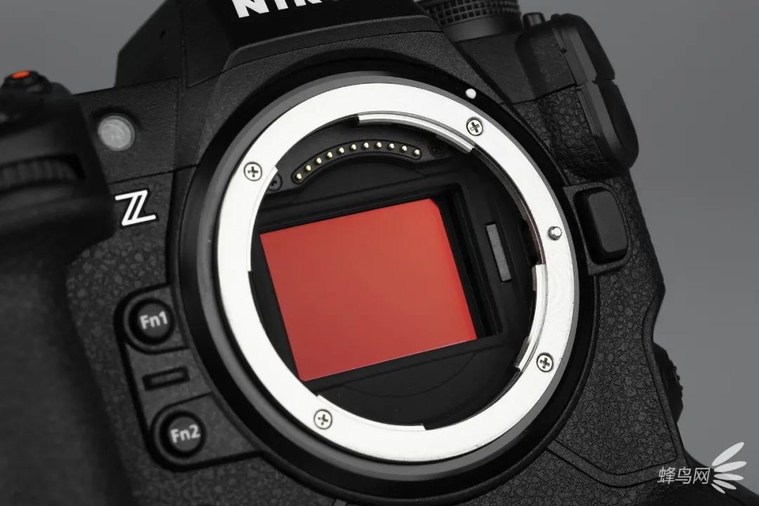 尼康z9旗舰相机详细评测,尼康z9机身的无损变焦功能