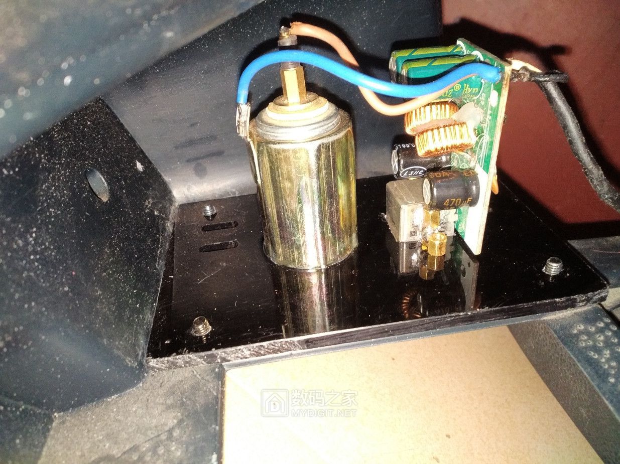 福特嘉年华点烟器插口改u盘,福特嘉年华车上的usb怎么更换