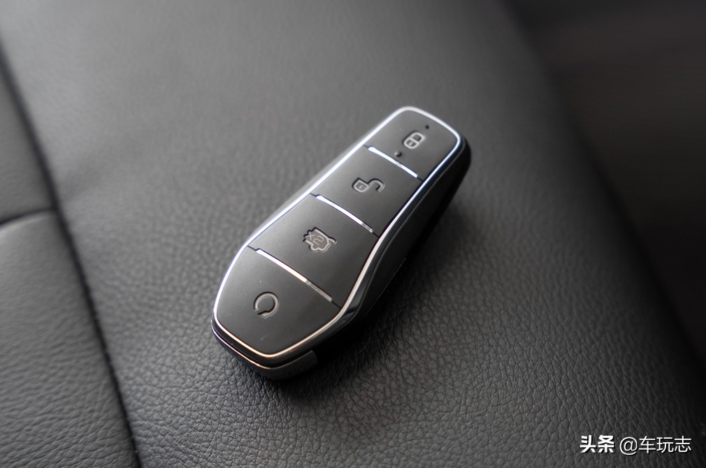 新款比亚迪e6纯电动车多少钱,比亚迪e6纯电动面包车