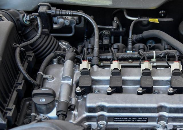 最适合穷人开的省油耐造的几款车,动力好又省油的小型车推荐