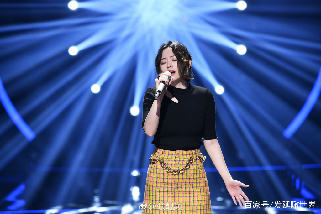 被誉为“海豚公主”，更让王思聪打call的她，却错爱了渣男15年……