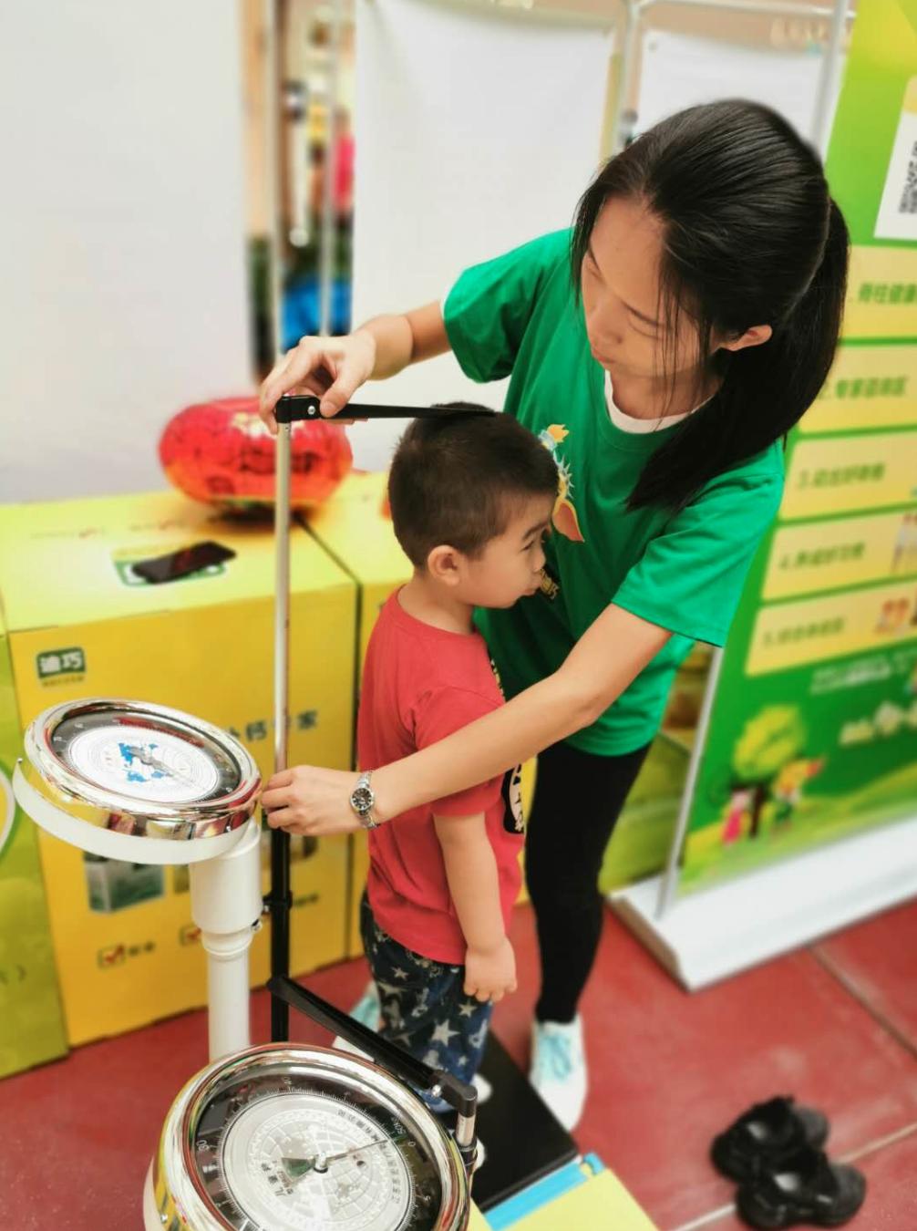 宝宝生长有规律守好三个关键期,孩子生长高峰期注意事项