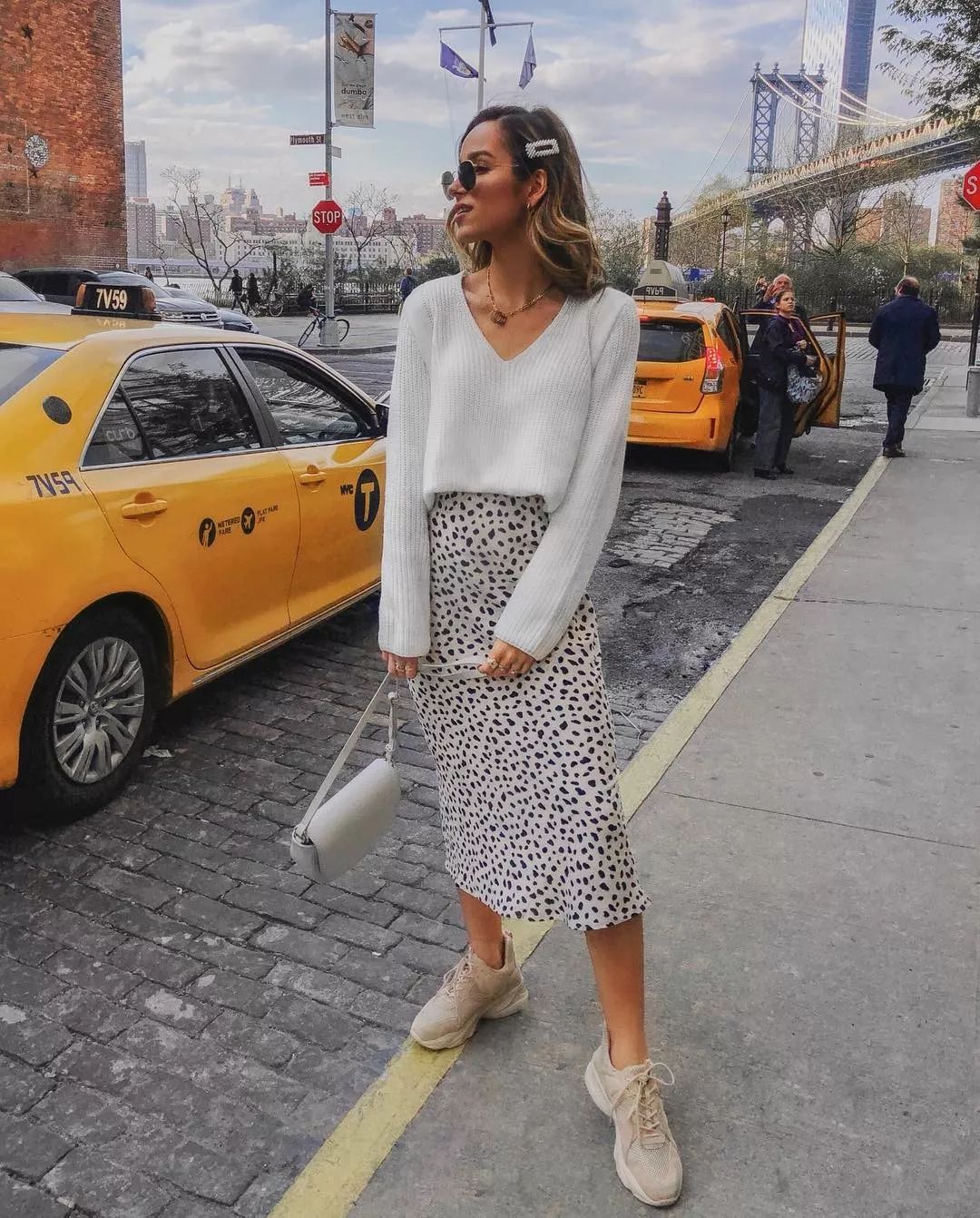 宽松针织衫慵懒薄款初秋破洞,慵懒风针织衫搭配