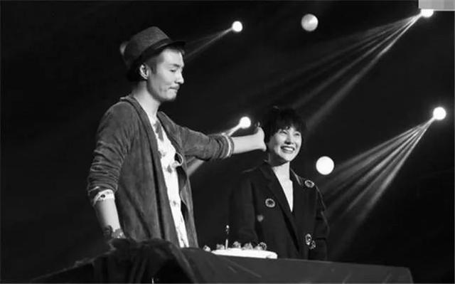 朴树生活有时候就像炼狱一样,朴树说自己经历了一个复杂的人生