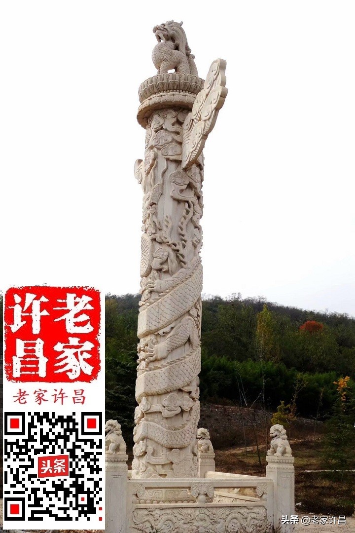 一个人行走在神秘的古建筑里,一个人行走在神秘的古建筑
