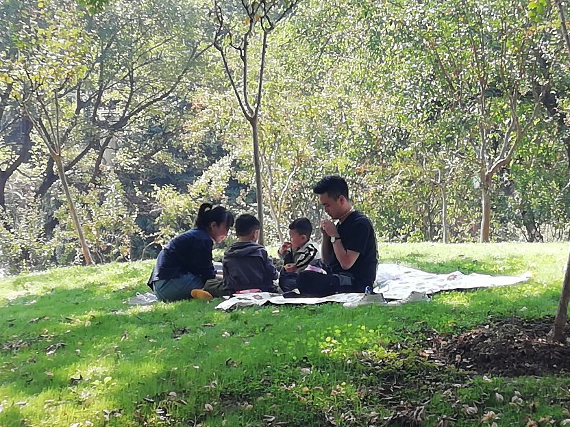 老人和子女关系不好怎么办,老人晚年怎么和孩子关系不好