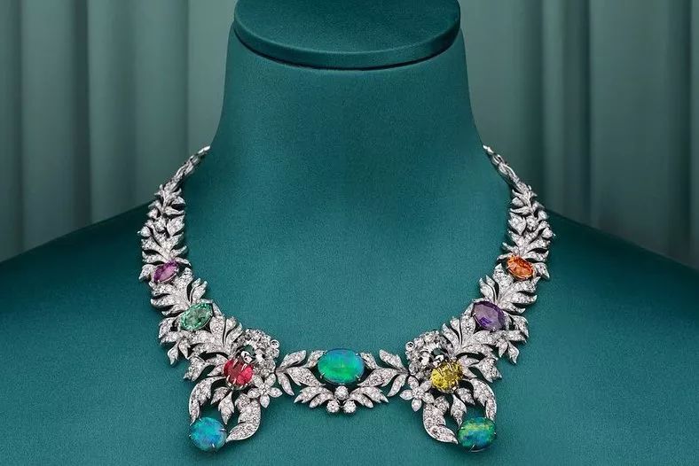 我终于知道奢侈品为什么贵,盘点贵到离谱的奢侈品