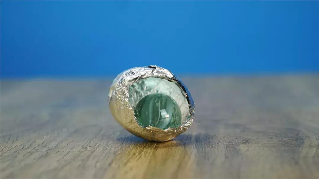 玻璃纸怎么变成圆球,正方形铝纸怎么变成圆球