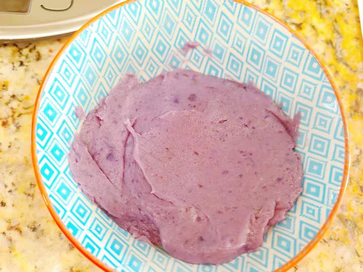 栗子豆沙奶黄椰香酥皮月饼,拉丝麻薯酥皮月饼的奶黄怎么做