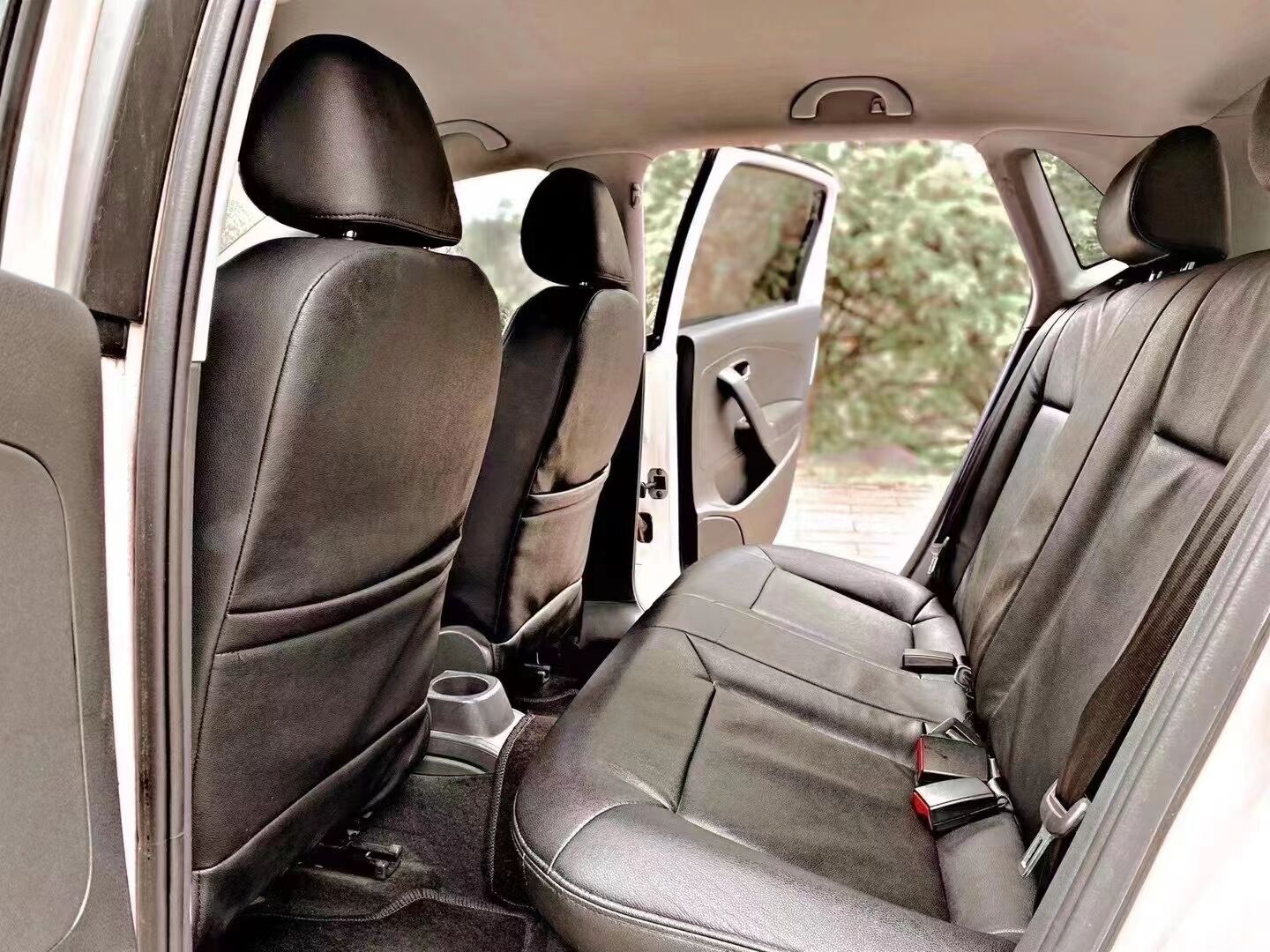 小巧好停的燃油车,皮实省油耐造的小型车