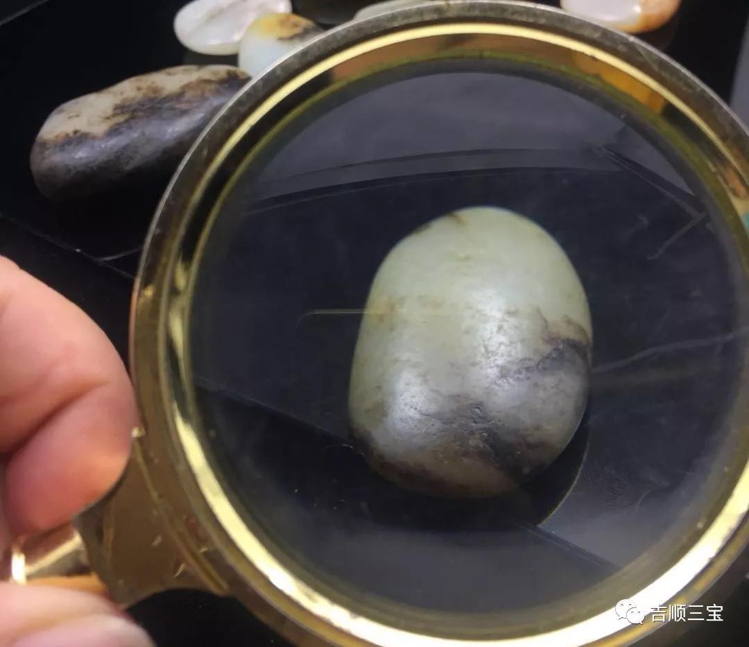 籽料原石很便宜吗,籽料买的时候没白点