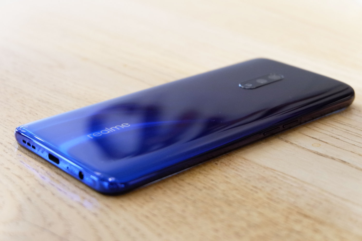 realmex青春版和x参数,realmex发布价是多少