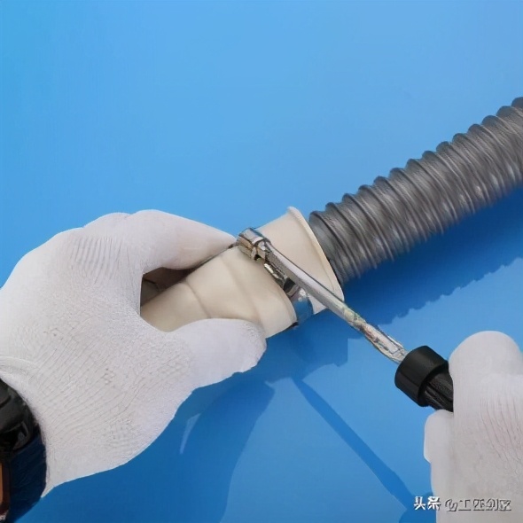 刚买的洗衣机一直有异味怎么回事,洗衣机洗出来的衣服有异味怎么办