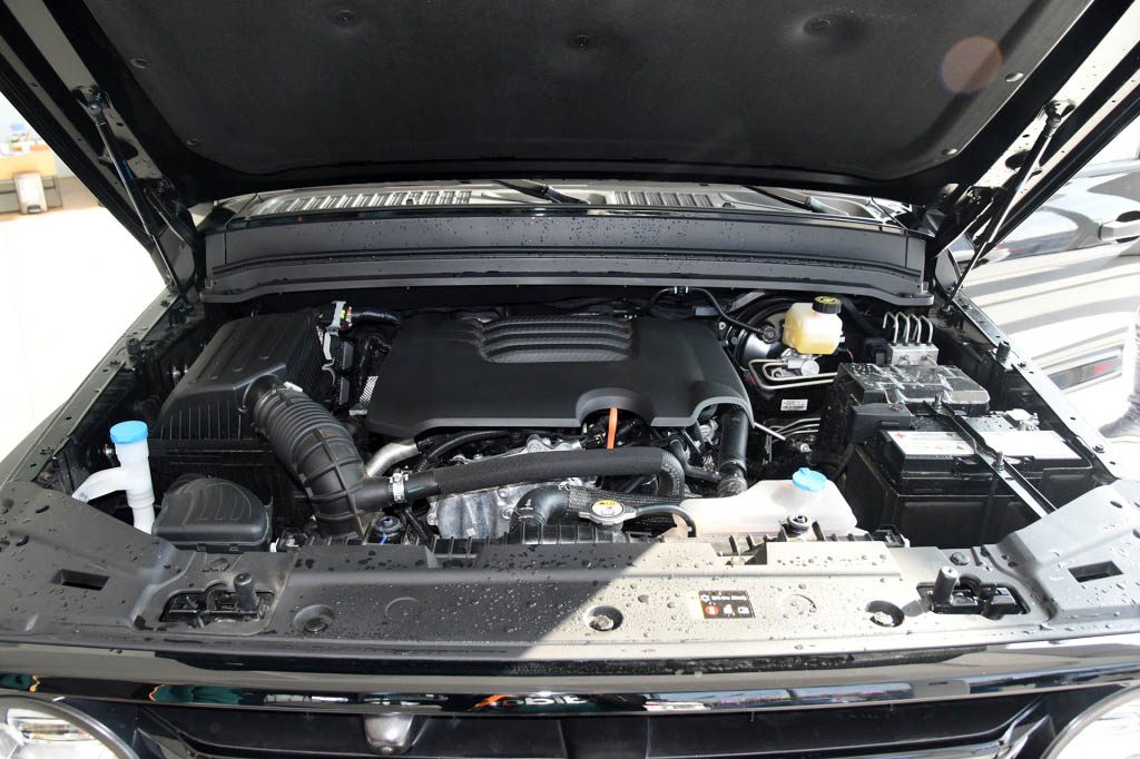 新款bj40和坦克300动力对比,坦克300与北汽bj40发动机