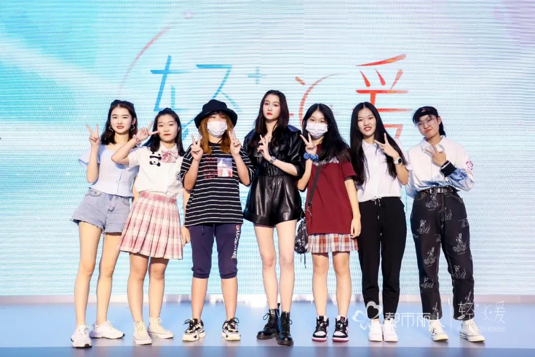 从传统行业转型到互联网的企业,从制造业转型成服务业