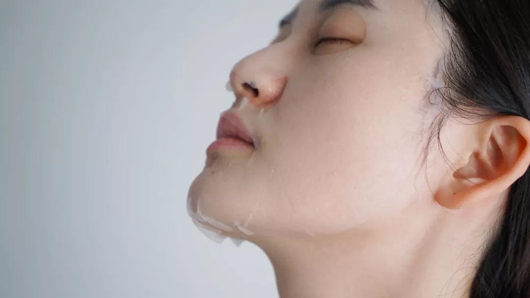 北京一女子4个月用空47次护肤品 (北京一女子用空47瓶护肤品)