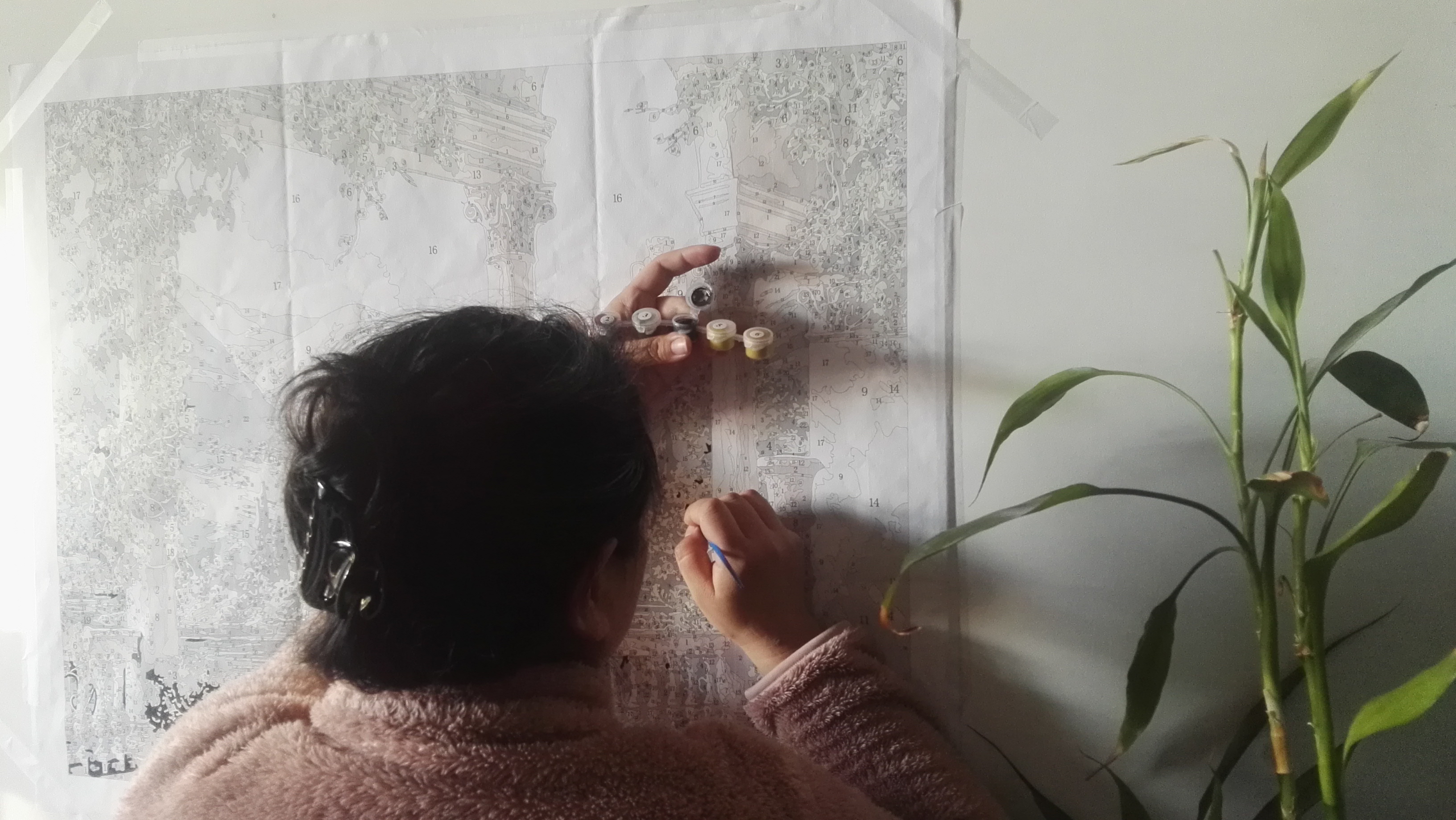 素人艺术品生产者，世界观是不是一下子漫威DC起来？