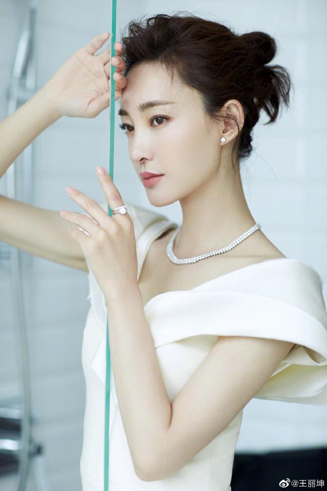 张馨予网购被骗,张馨予找代购被骗新闻