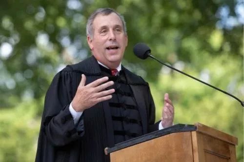 哈佛大学校长演讲《人生的意义》,哈佛大学校长对于教育的看法