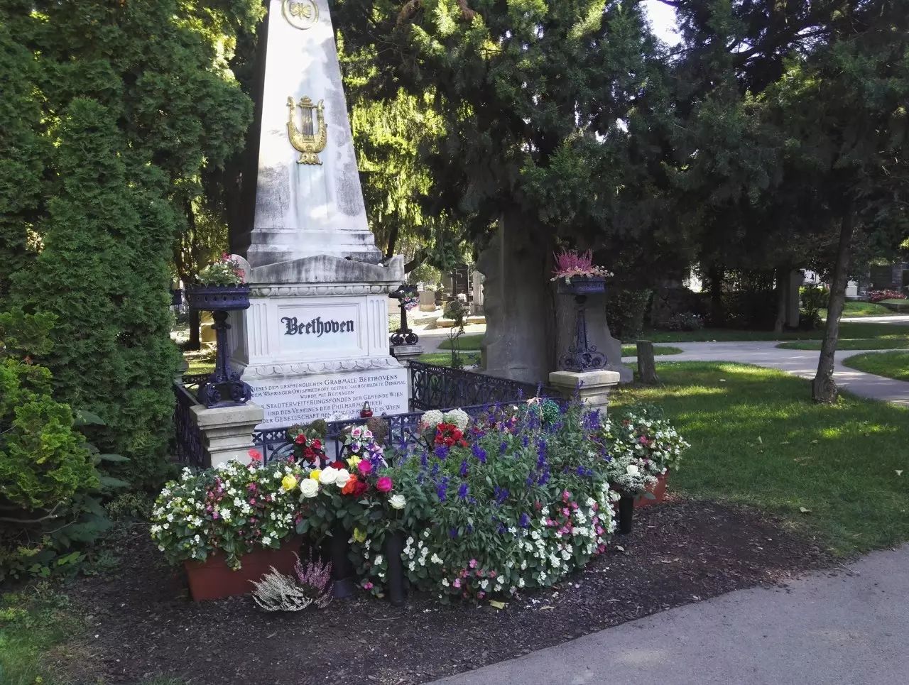 交换手记：皇家墓穴勘探笔记