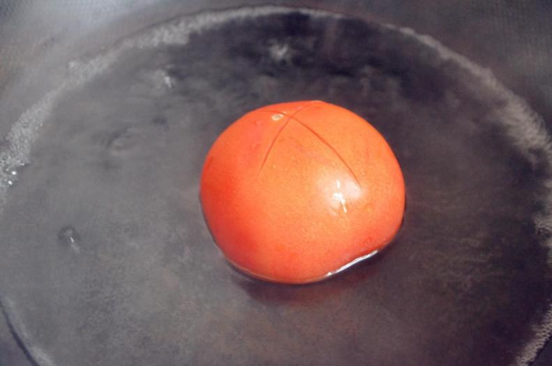 番茄鱼怎么做汤色好看,番茄鱼怎样做好吃而且简单