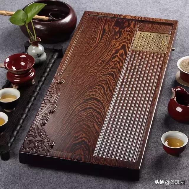 鸡翅木比较坚硬,鸡翅木轻奢