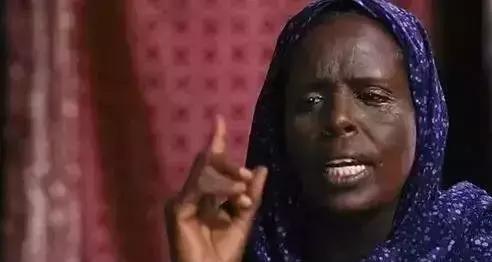 从沙漠牧羊女到世界名模,世界顶级名模牧羊女