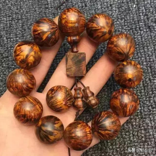 文玩刷子价格一览表,鸡蹬子文玩把件价格