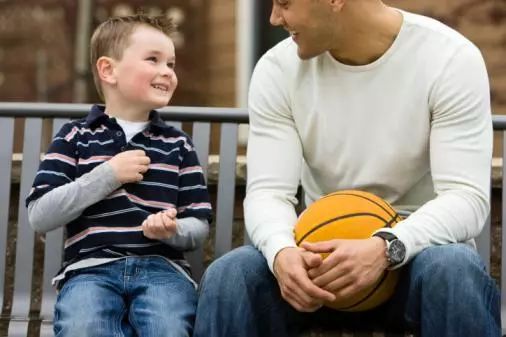 北京出差寄雪给南方的女儿,有趣的爸爸万里挑一