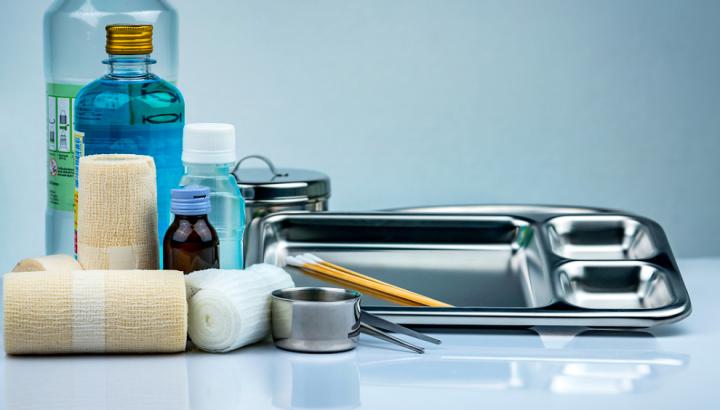 狗狗手术后伤口十多天不愈合,狗狗伤口一直流水不愈合怎么处理