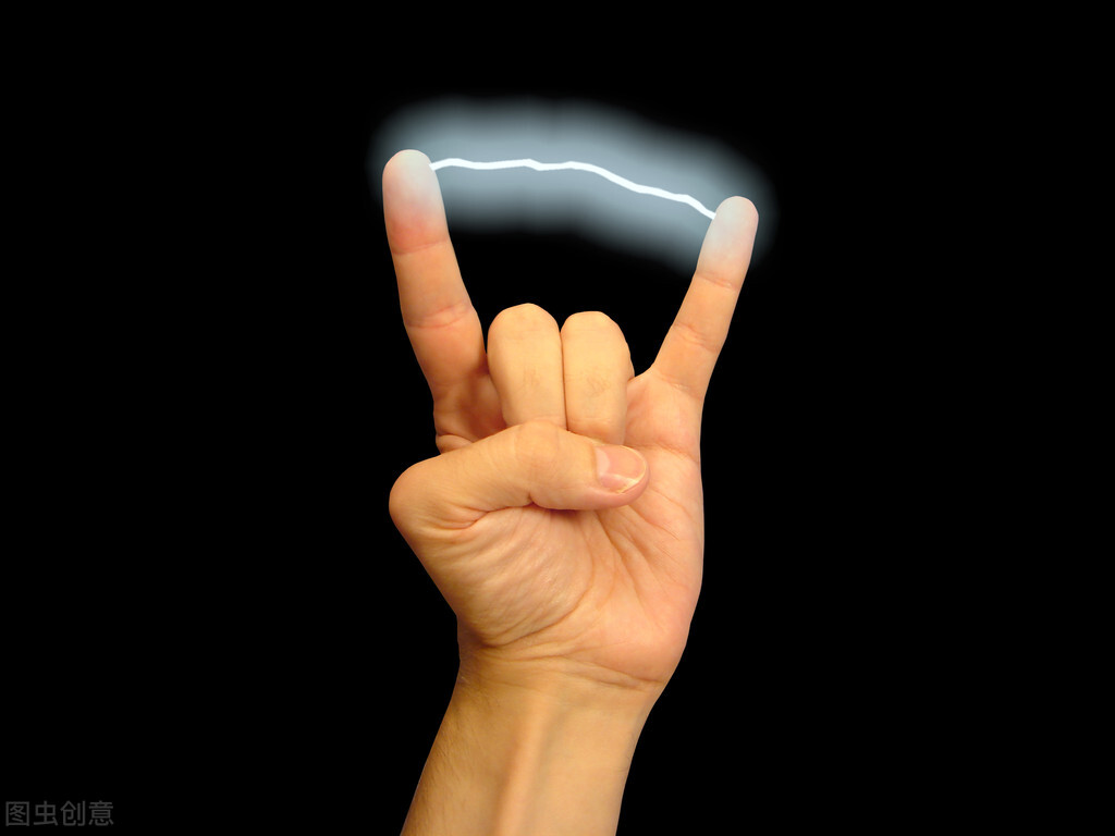 被电到一下怎么办,被电的一瞬间是啥感觉