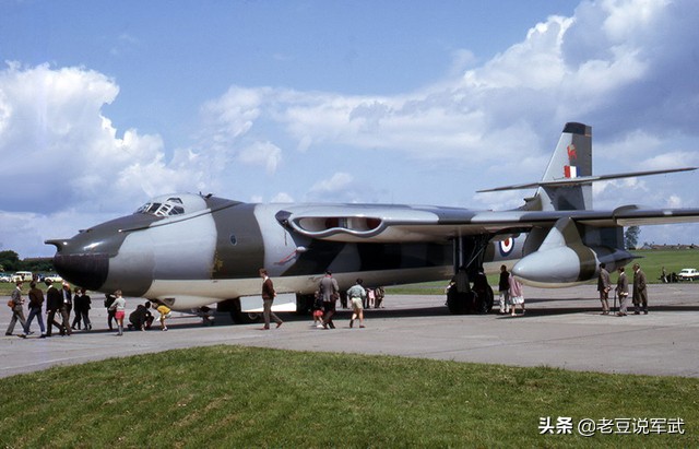 英国胜利者三角翼轰炸机,英国的3v轰炸机