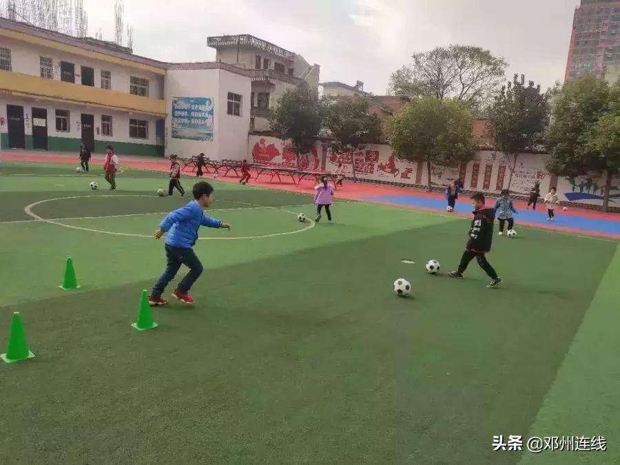 邓州市城区二小足球比赛,邓州校园足球比赛