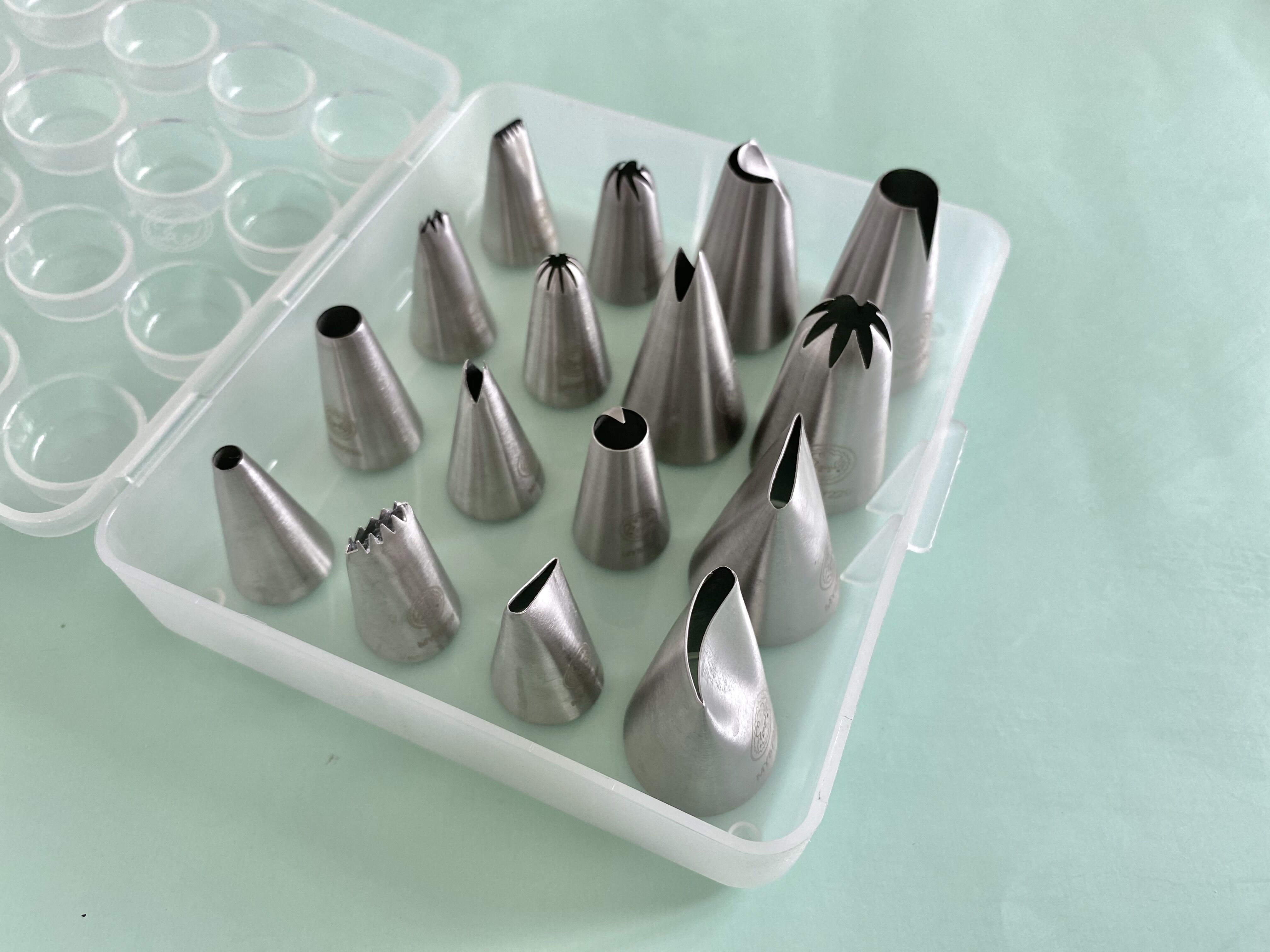 动物奶油裱花基础知识和手法,巧克力蛋糕裱花基础手法