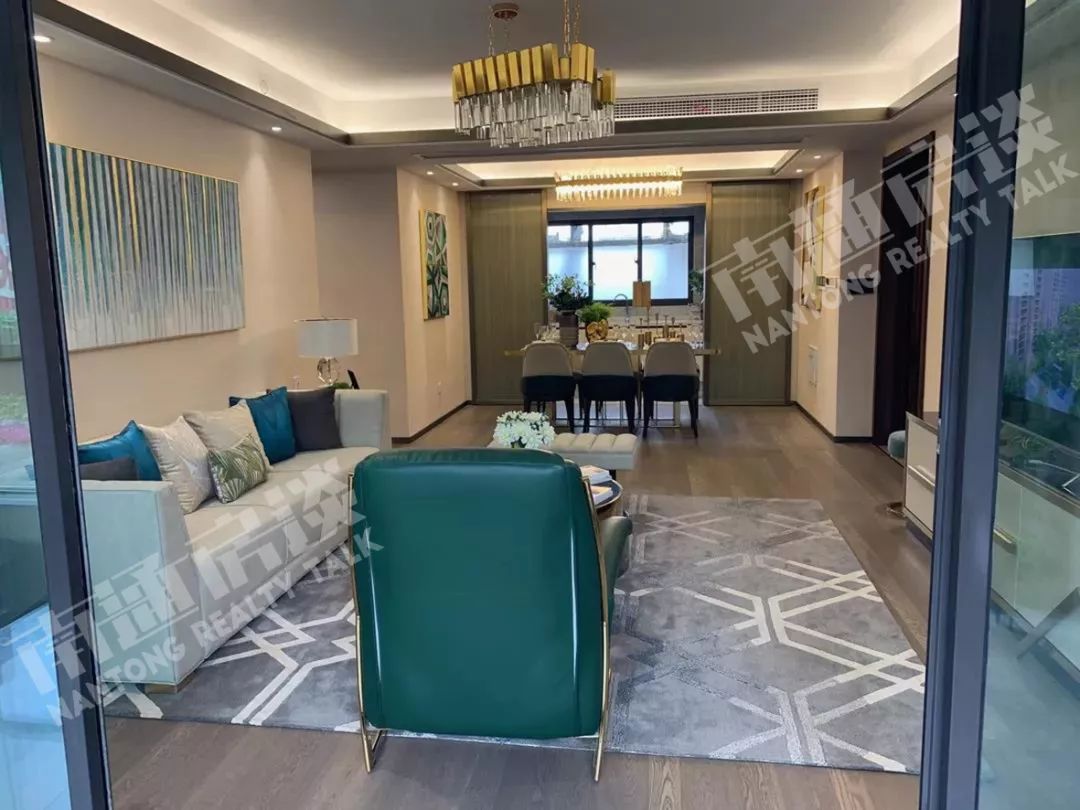 毛坯均价仅1w起的楼盘,高端楼盘与刚需楼盘对比