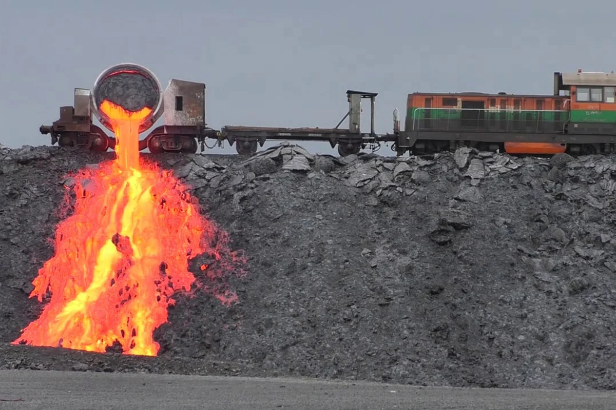 如果人掉进钢水里会不会痛,如果你掉进水里了会怎么样