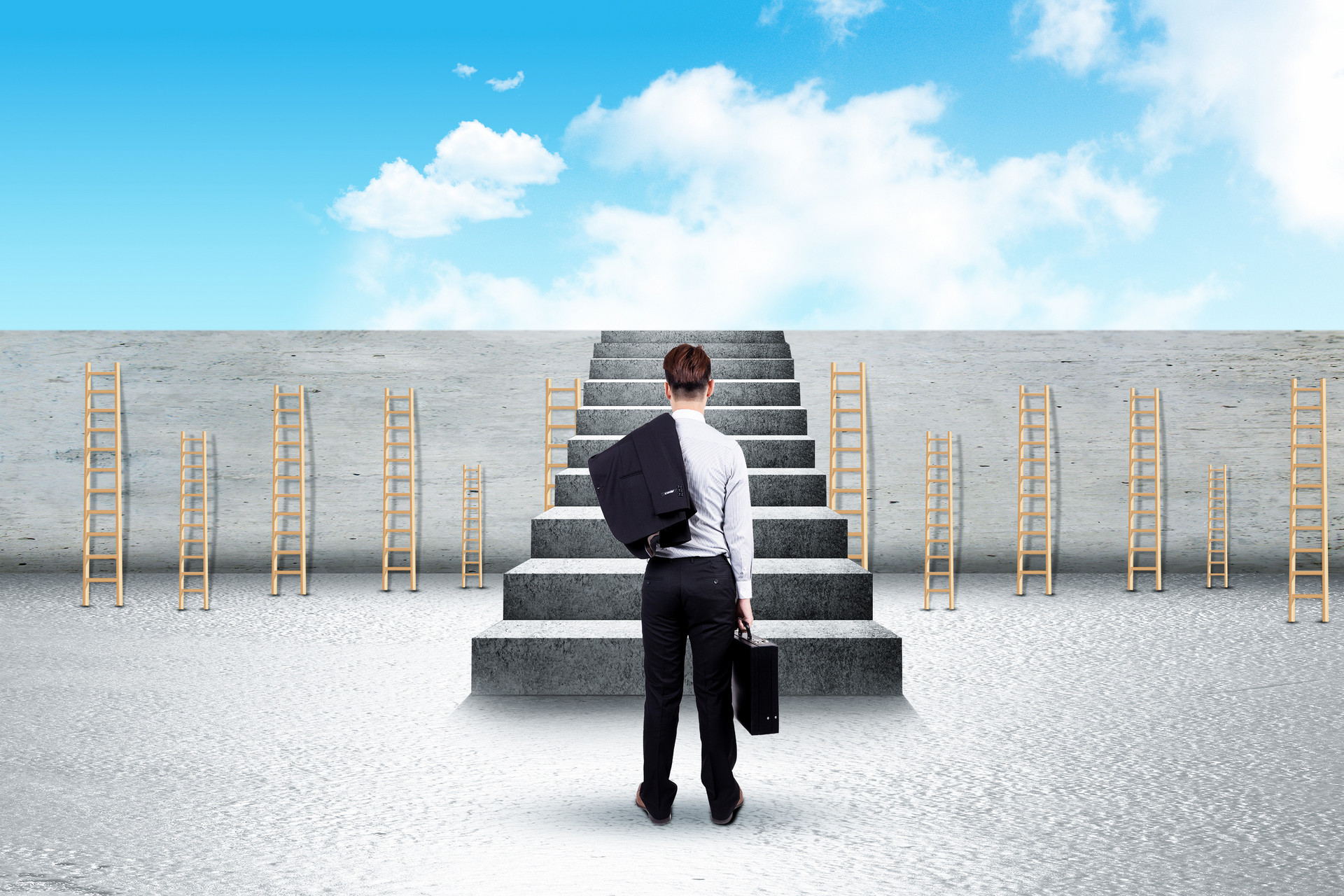 工作循规蹈矩是好话吗,工作唯唯诺诺瞻前顾后