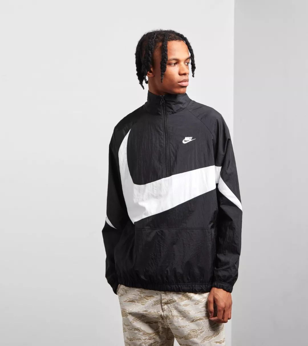 只有nike才有倒钩吗,为什么现在的耐克有4个勾