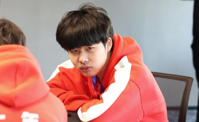 ag初晨四杀各直播间反应,初晨来ag之前的ag首发阵容