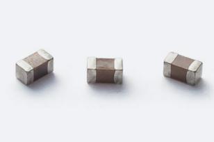 三星贴片电容标签解释,三星贴片电容原理