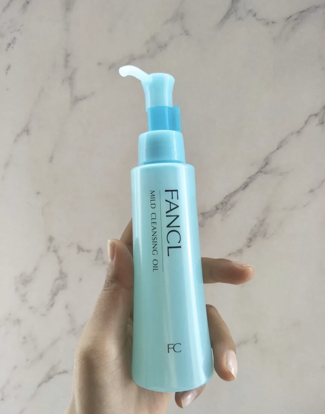 怎样正确使用卸妆油不长痘,再懒也要学会这4种护肤方法