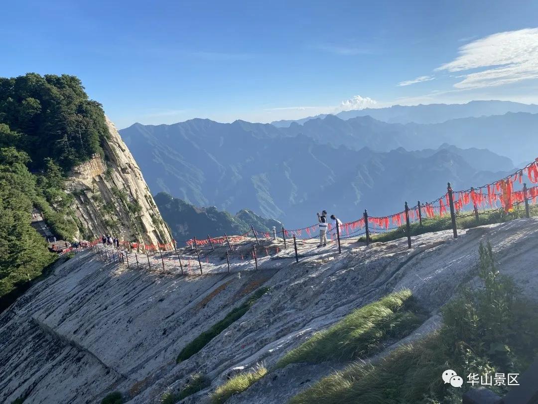 【一键预订门车索】这个夏天，爱上华山只需一瞬间