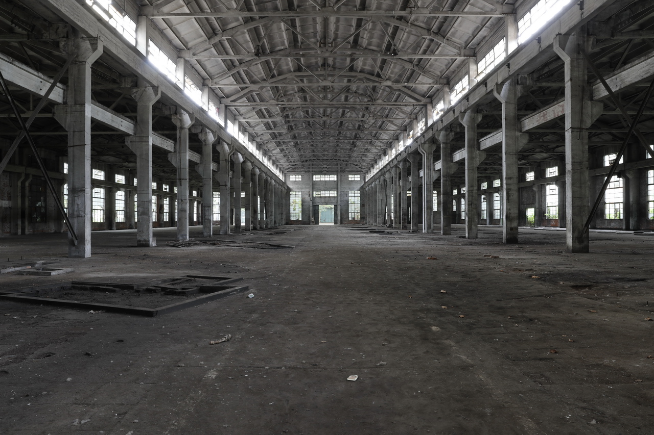 武汉轻型汽车制造厂,武汉特种车制造厂