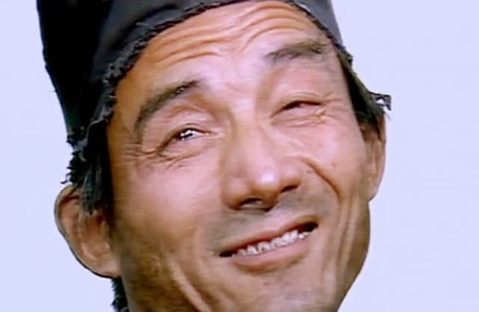 达叔哭戏演技炸裂的瞬间,游本昌半哭半笑表情动图