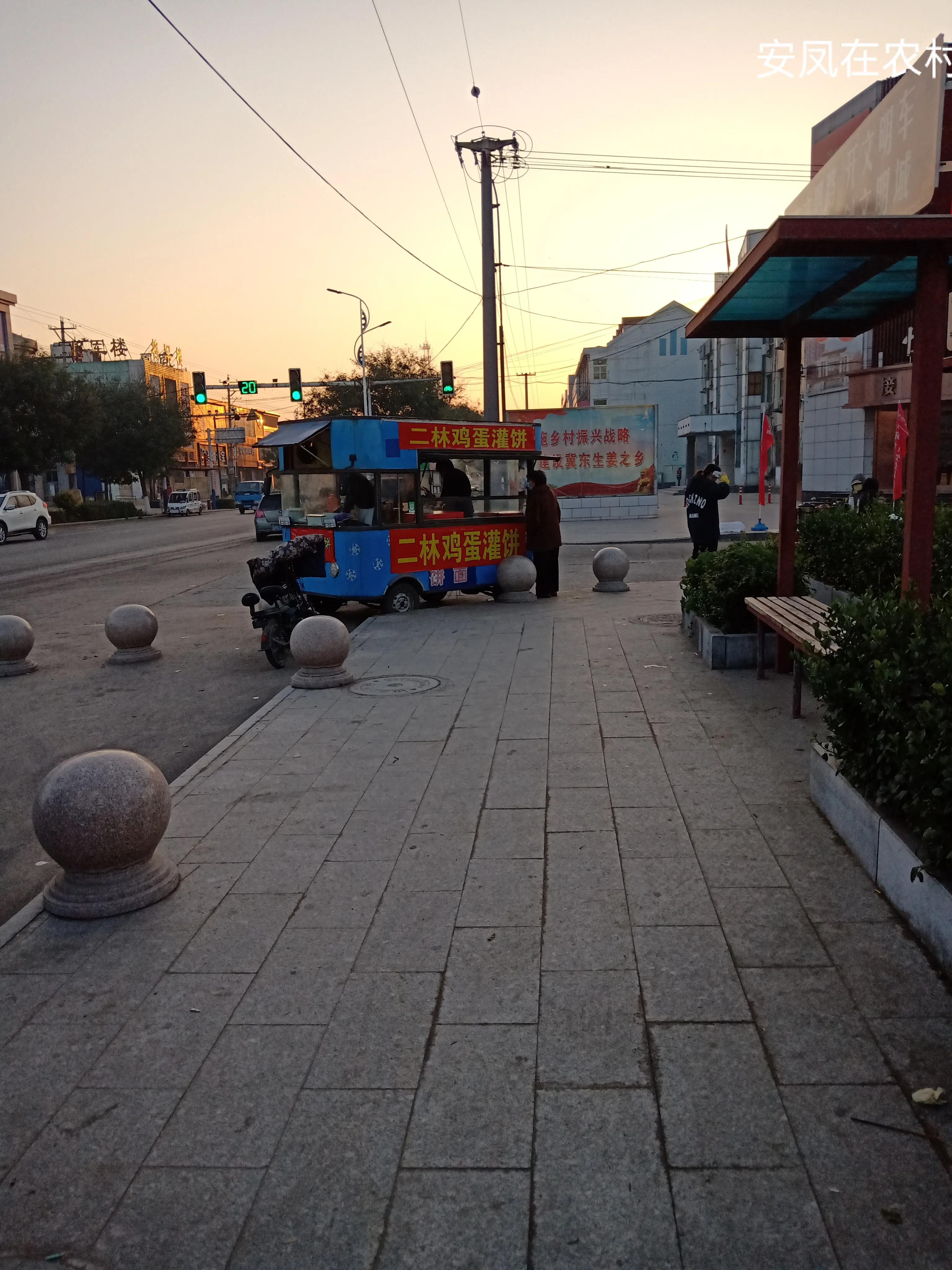 适合一个人创业的小吃生意利润,小本小吃生意做什么最有市场