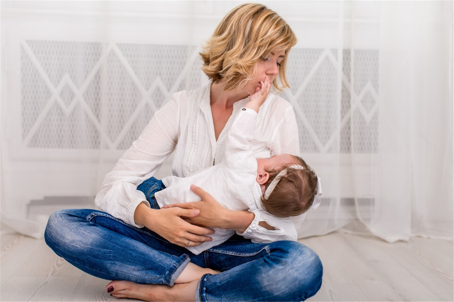 冯绍峰说赵丽颖产后变化,冯绍峰自曝赵丽颖产后总爱哭