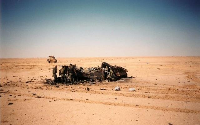 装甲车m2布雷德利vs59式坦克,m2布雷德利和t90近距离对战