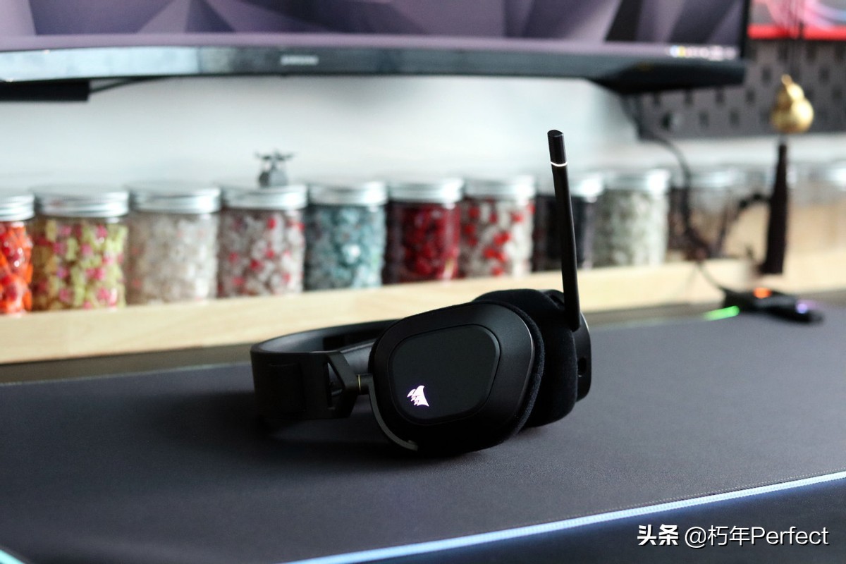 海盗船hs70无线耳机评测,海盗船hs80耳机开箱