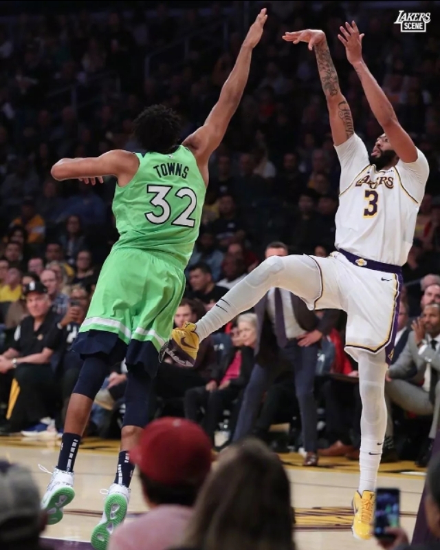 戴维斯身高臂展拳击,湖人戴维斯和霍华德