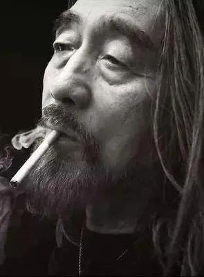 服装设计师有名人物,服装设计顶级设计师